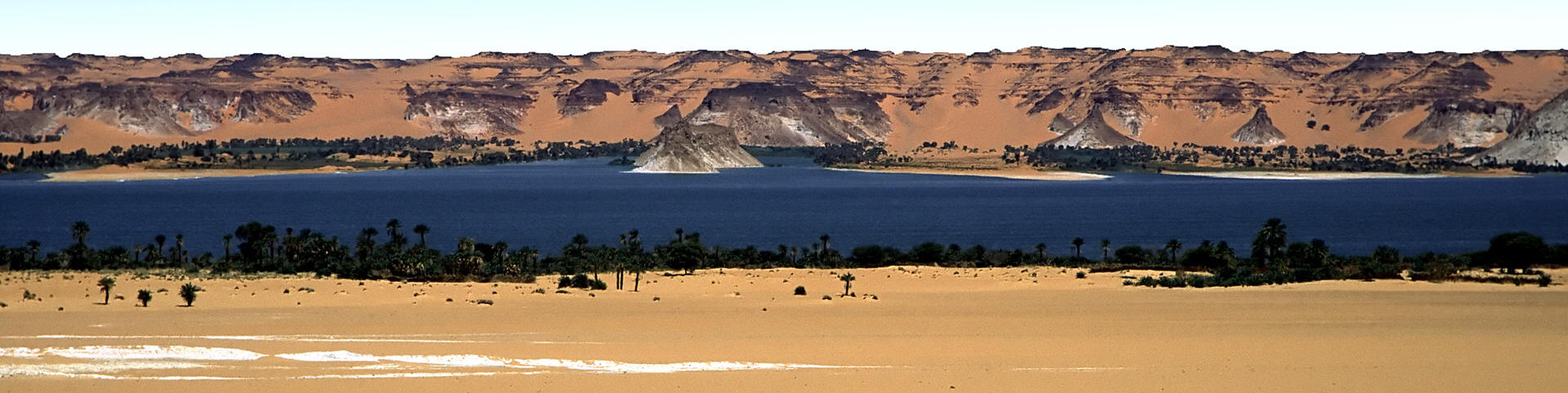 Ounianga Serir panorama