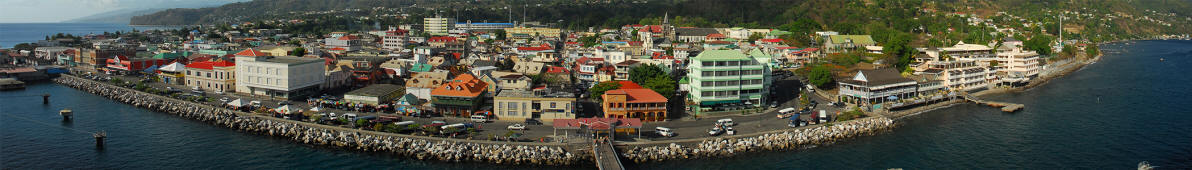 Panoramablikck von Roseau, der Hauptstadt von Dominica