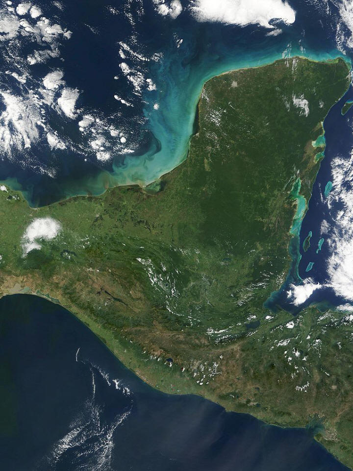 https://upload.wikimedia.org/wikipedia/commons/thumb/b/b6/Yucatan_peninsula_250m.jpg/768px-Yucatan_peninsula_250m.jpg
