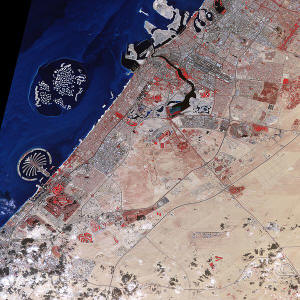 Satellitenbild von Dubai mit der Palminsel