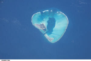 Satellitenaufnahme der Midway-Insel
