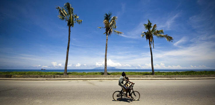 File:Dili beach1.jpg