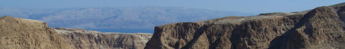 Panoramafoto der Wüste Juda